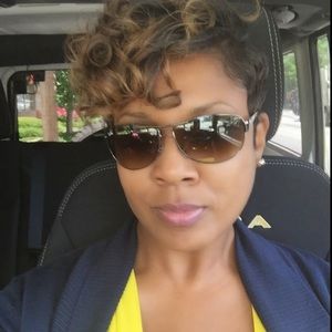 Meet your Posher, Brandi